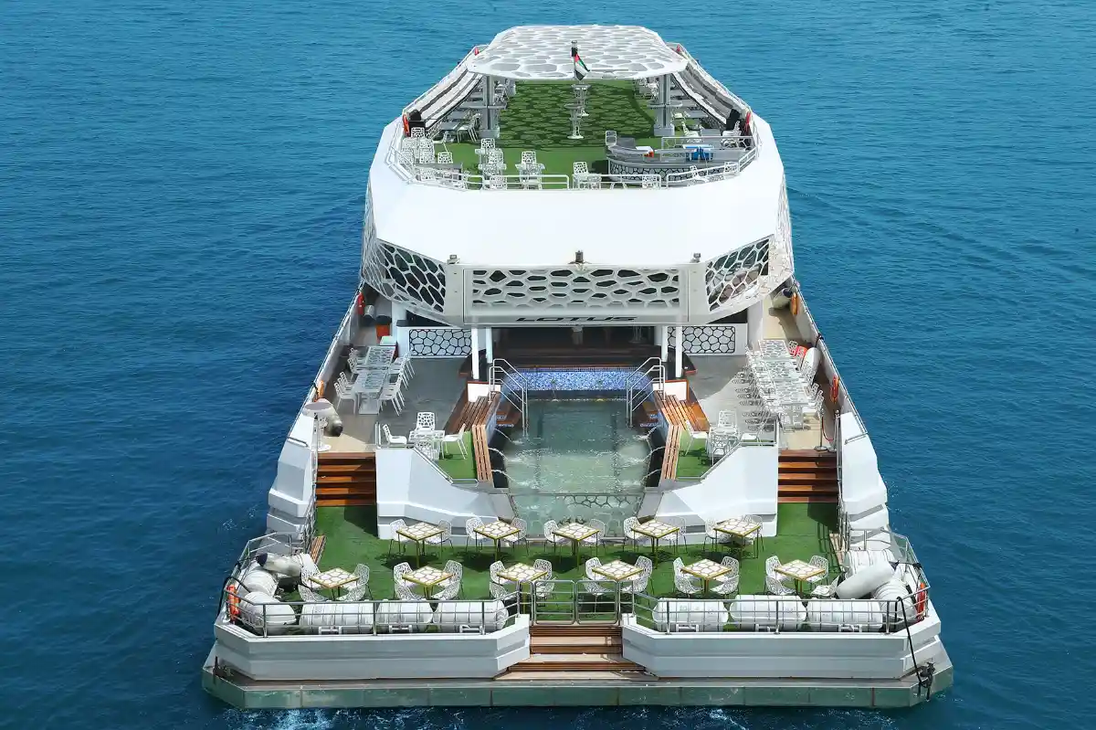 Posizione e rotta della nave Lotus