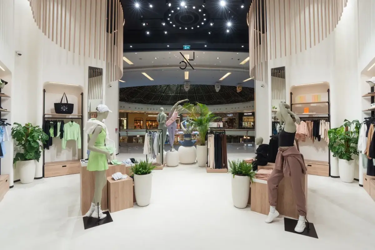 Centro commerciale Marina Mall: shopping accanto al molo