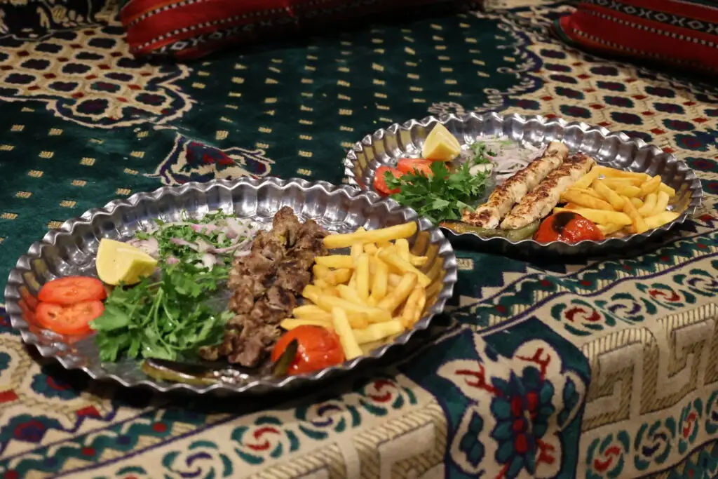 ナジマット・カバブ・ホドモニ | ドバイ - RestaurantPersian